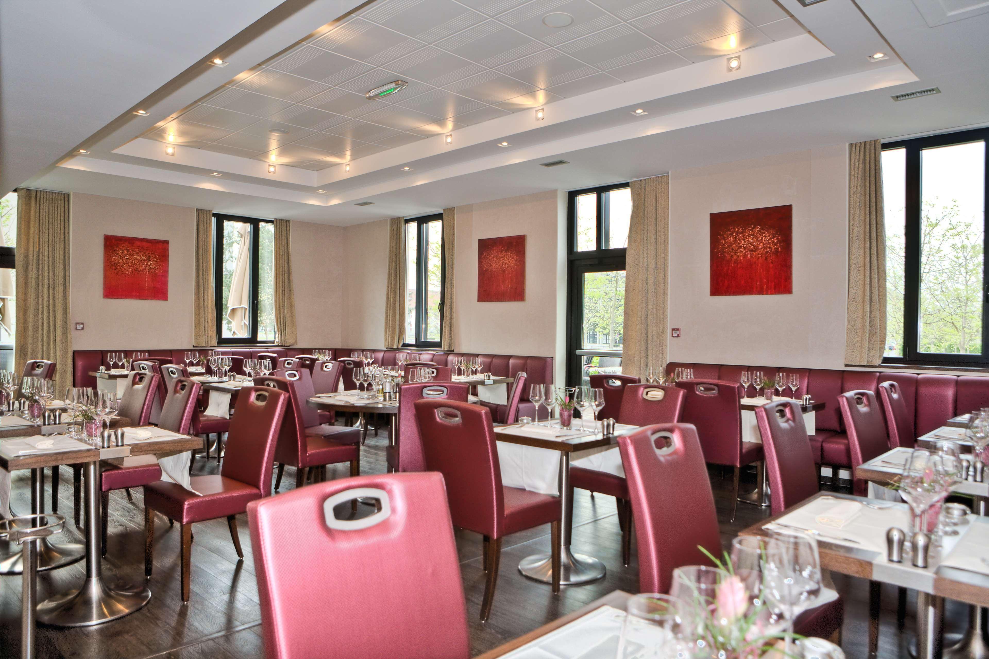 Best Western Plus Hotel Des Francs Соасонс Екстериор снимка